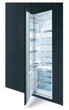 Větrací dno pro vestavné lednice plast zavřené pro rekt. nožky - černá (š - 563/567 x hl - 520 mm) - 710931_02.jpg