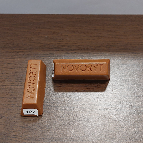 Vosk tavný tvrdý Novoryt  barva  127 - 2471.127.jpg
