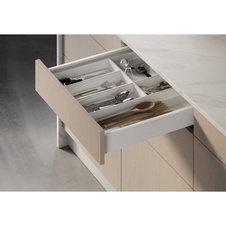 Zásuvka AXIS PRO push to open pro otevření zásuvky 350mm bílá - nízká H84 - 7281453_02.jpg