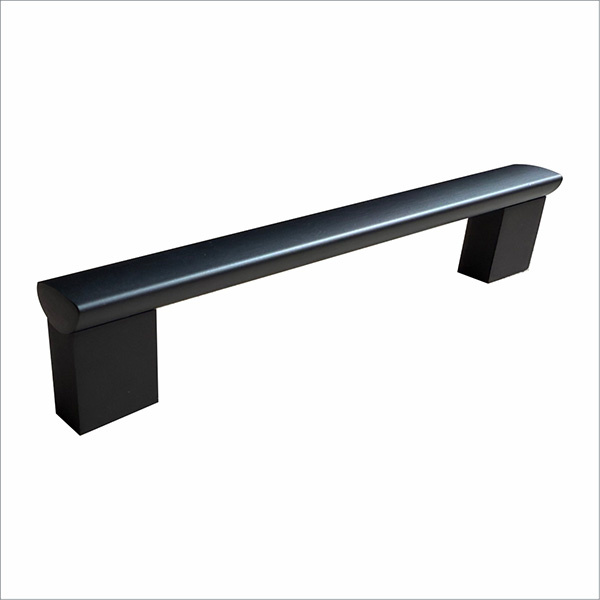 Úchytka Hellen - 160 - černý mat - 87045.jpg